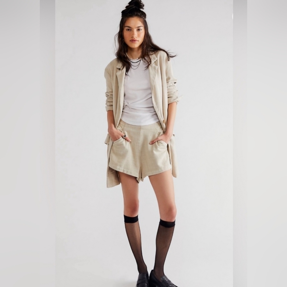 Free People Tan Suit‎ Oversized Blazer Jacket & Short Pants 2-piece Suit Sz4